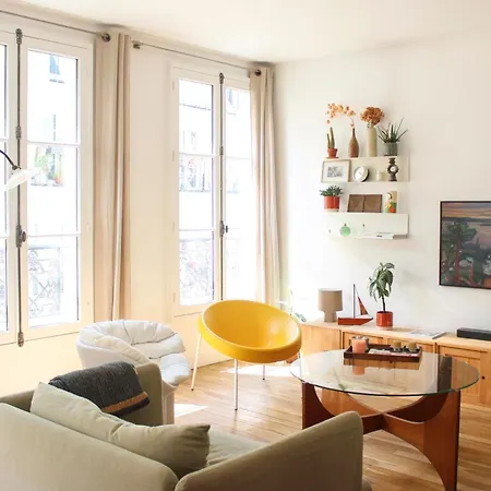 Lejlighed Spacious Luxury In Trendy Neighborhood